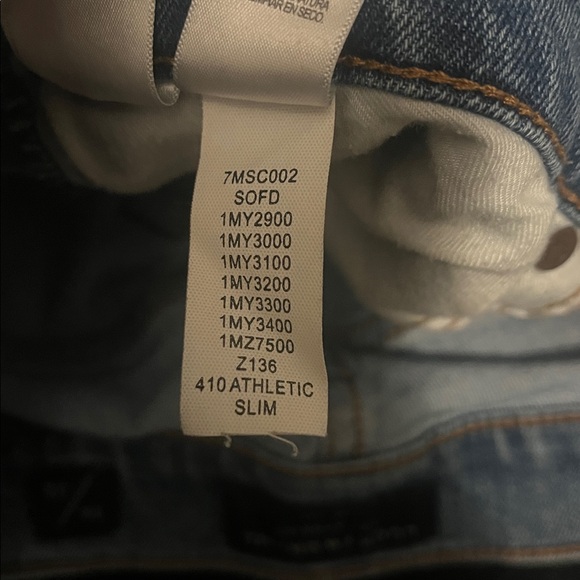 Men’s Lucky Brand Jeans - Picture 8 of 12